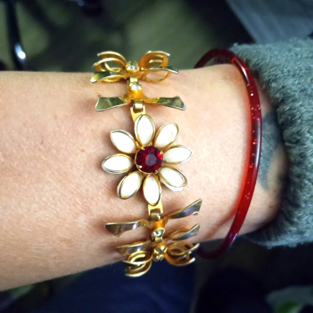 Vintage 1960's Red Rhinestone Flower Bracelet